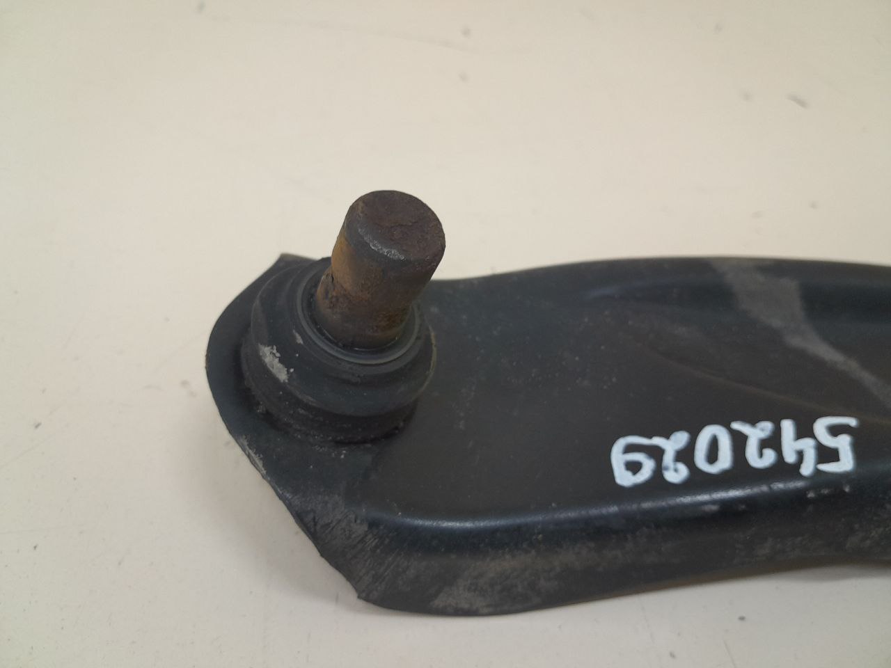 Рычаг передний левый Nissan Qashqai (J11) 2014>