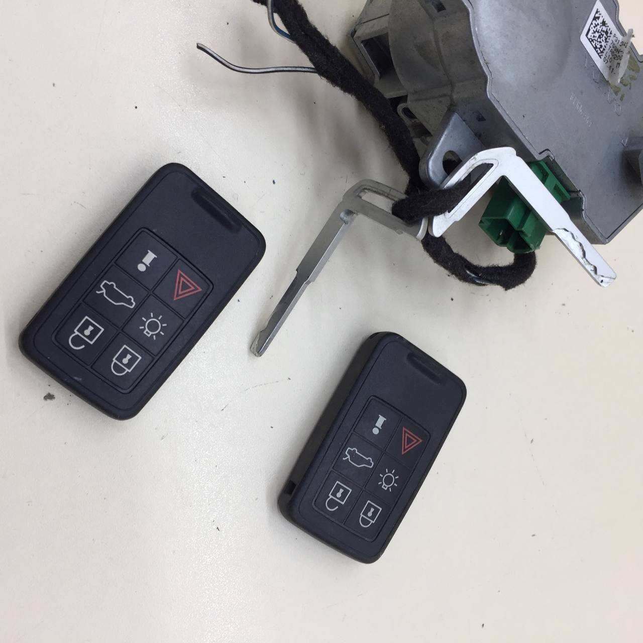 Замок зажигания Volvo XC60 2008-2017