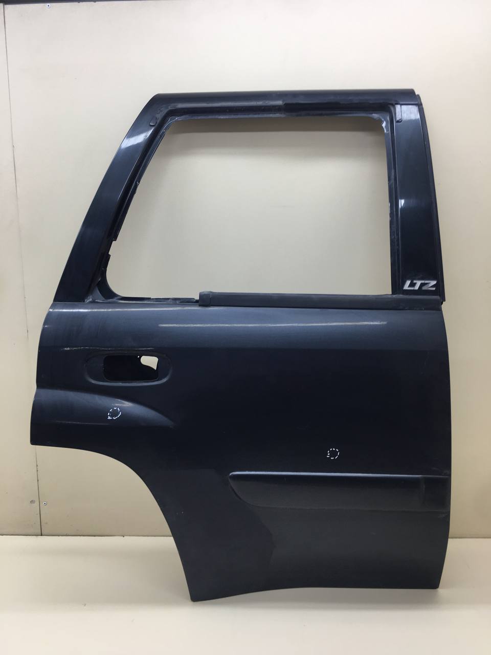 Дверь задняя правая Chevrolet TrailBlazer (GMT360) 2001-2010