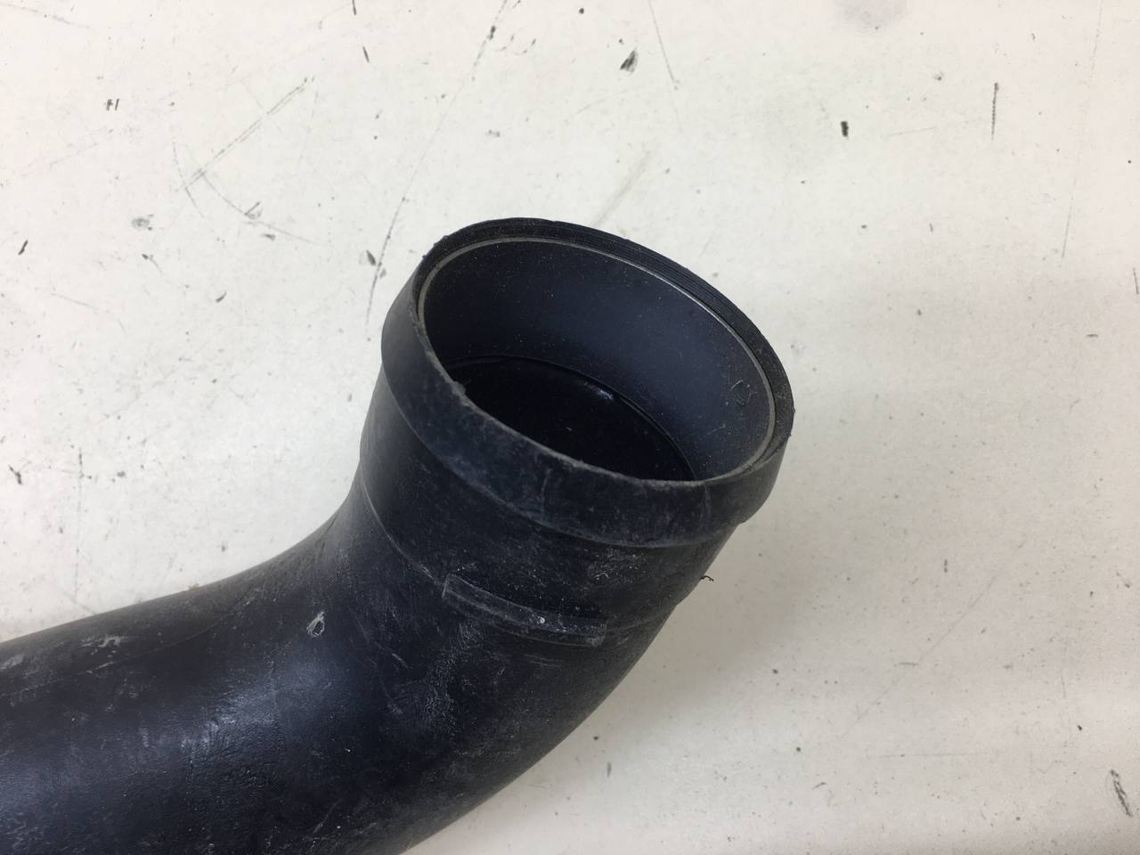 Патрубок интеркулера BMW X6 E71 2008-2014