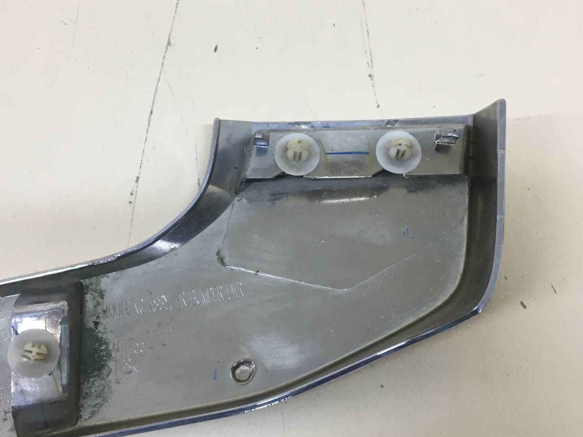 Молдинг переднего бампера левый Mitsubishi L200 5 (KK/KL) 2015>