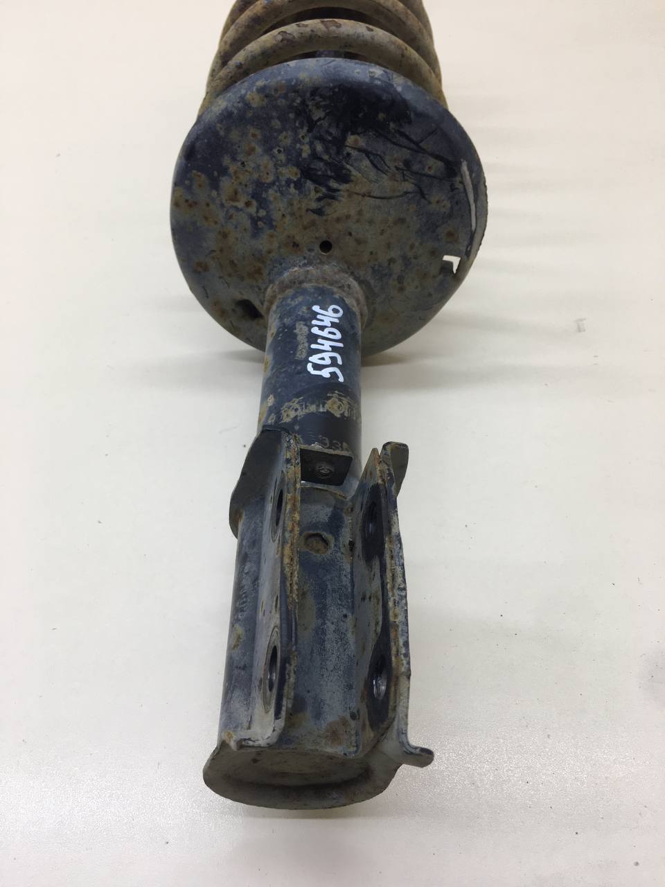 Амортизатор передний Renault Logan (1) 2005-2014