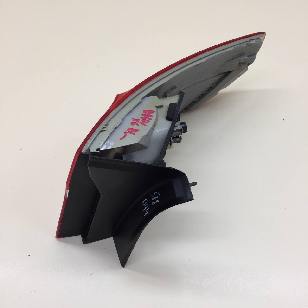 Фонарь задний наружный левый BMW X6 E71 2008-2014