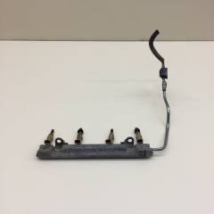 Рейка топливная (рампа) Toyota Corolla E180 2013-2019