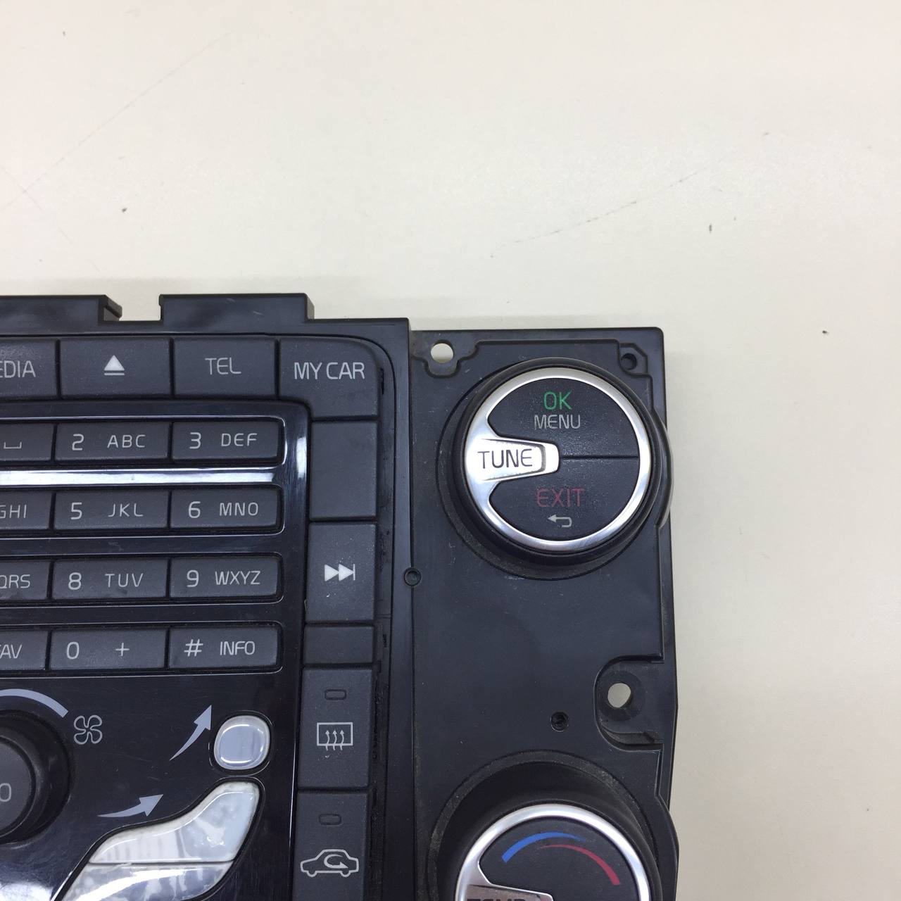 Блок управления климатической установкой Volvo V60 2010-2013