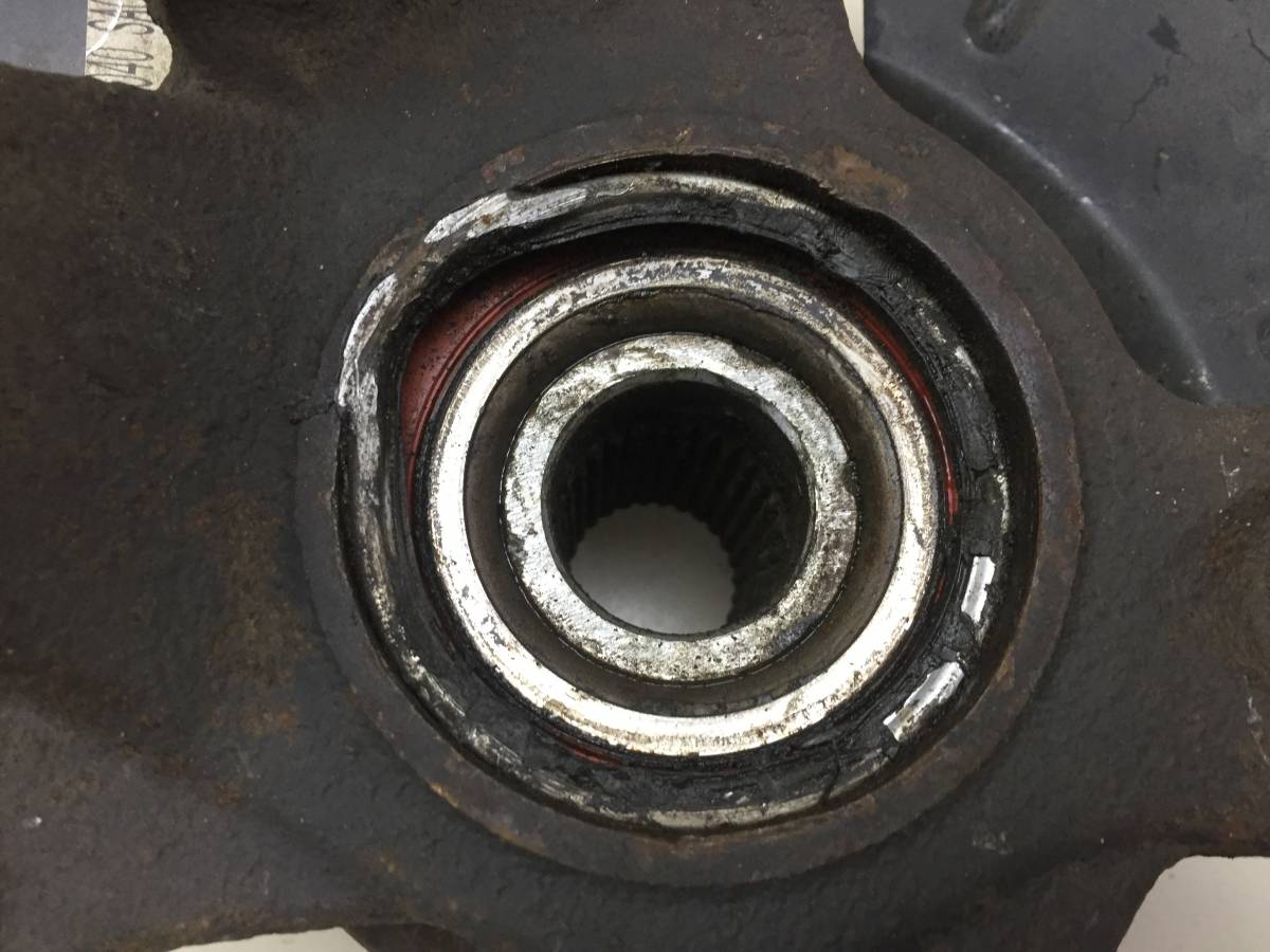 Кулак поворотный передний правый Haima 7 2010>