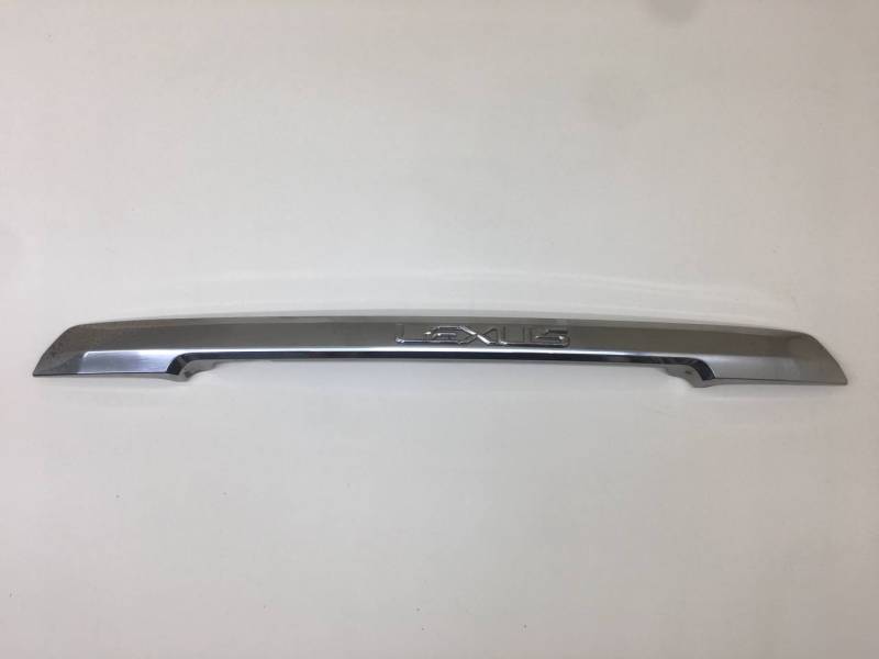 Накладка двери багажника Lexus LX450D/570 2015>
