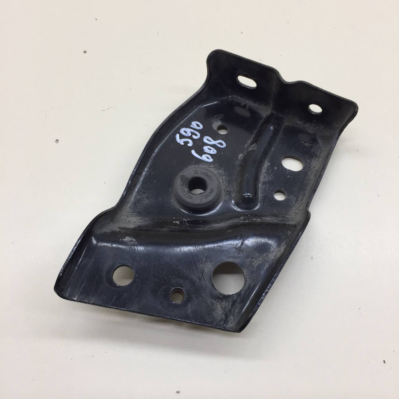 Кронштейн радиатора Haval H6 2014-2020