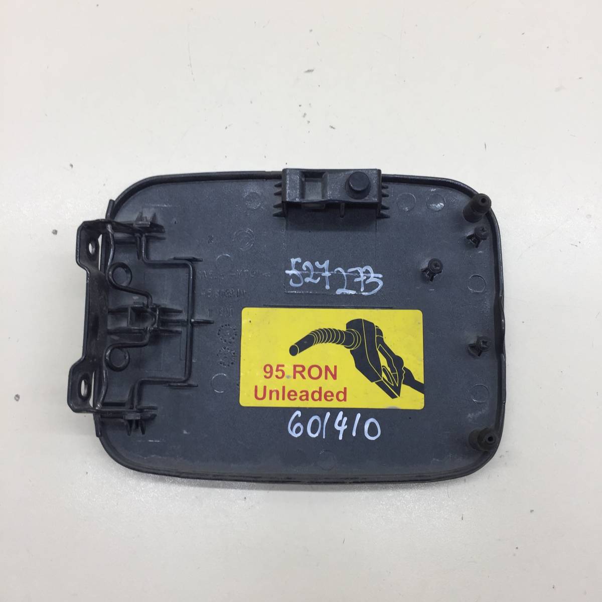 Лючок бензобака Fiat Albea 2002-2012