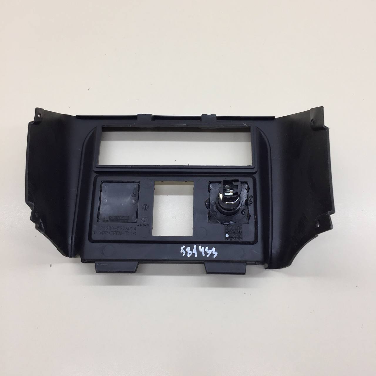 Накладка (кузов внутри) Lada  Niva Travel 2020>