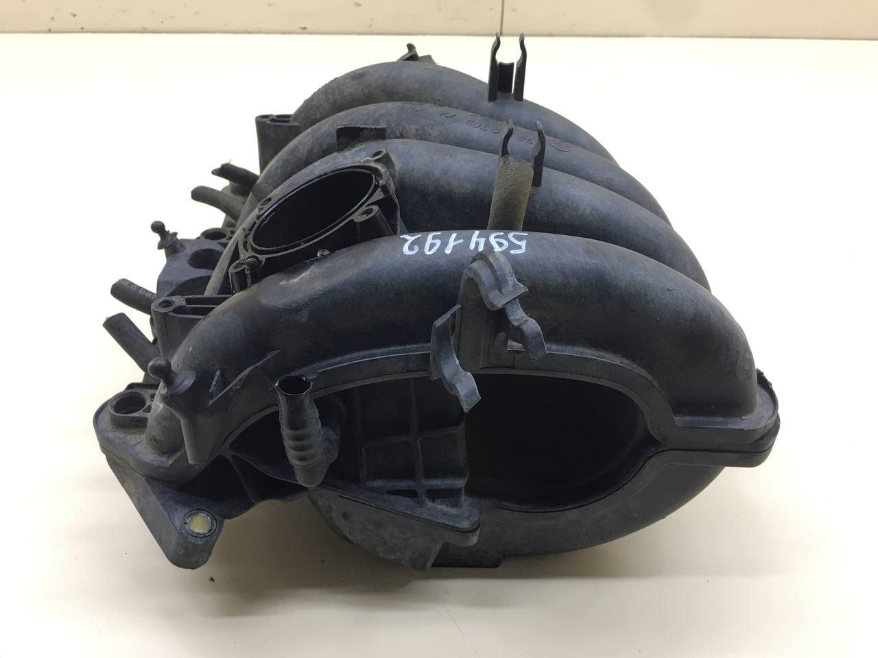 Коллектор впускной Skoda Rapid 2012-2020