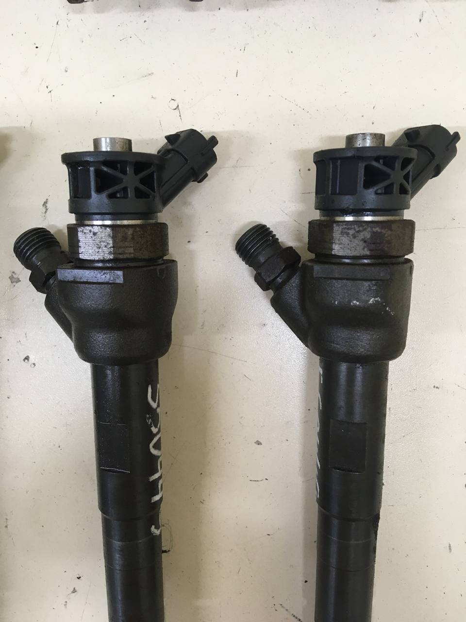 Форсунка дизельная электрическая Jaguar XE (760) 2014-2021