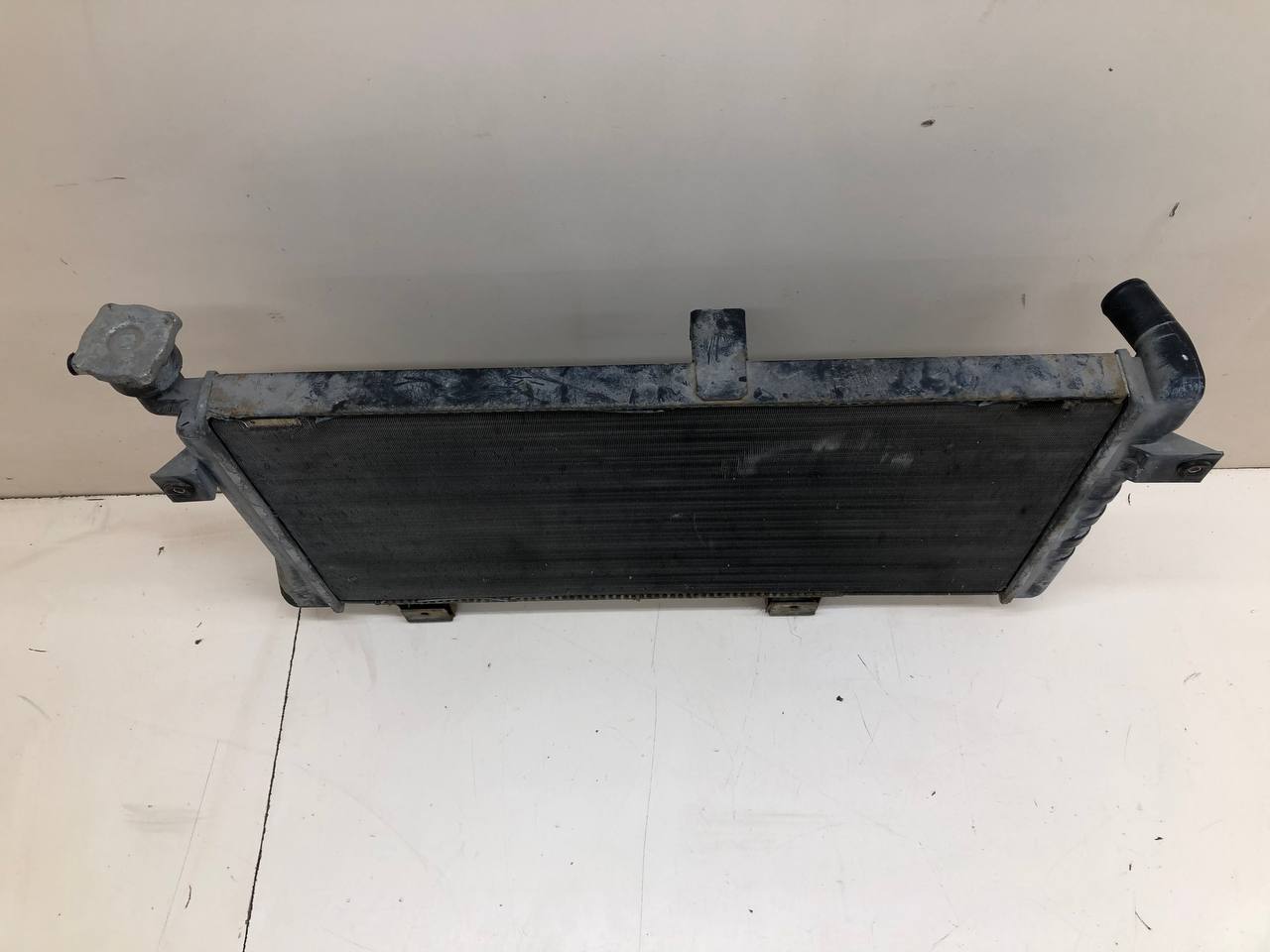 Радиатор охлаждения двигателя Lada Niva 4х4 2121 1977-2021