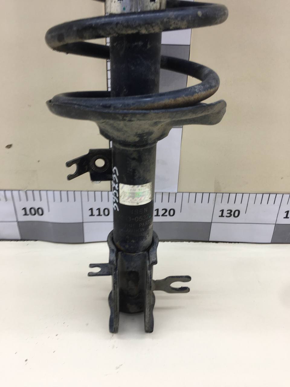 Амортизатор передний правый Chevrolet Aveo T250 2005-2011