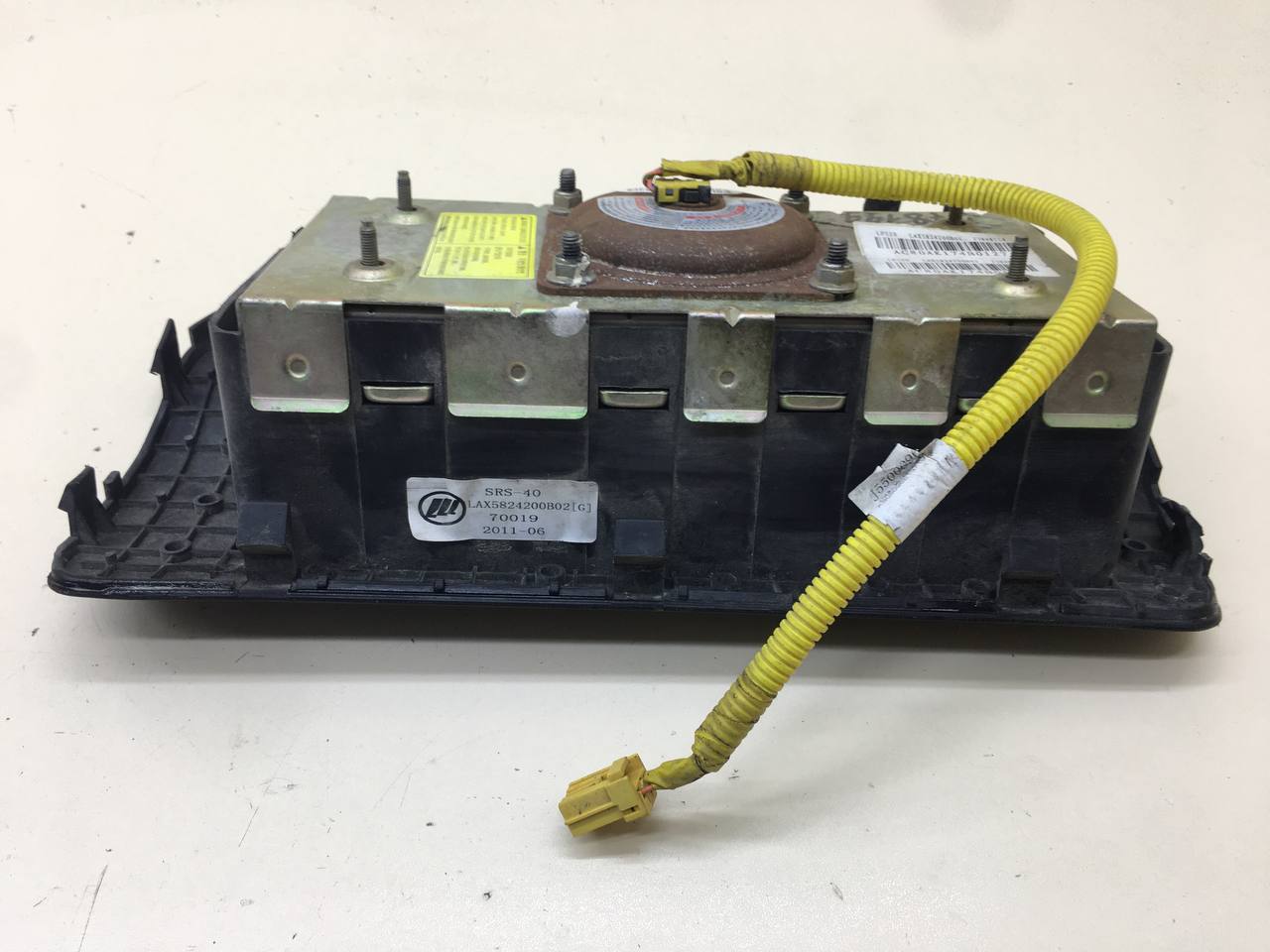 Подушка безопасности пассажирская (в торпедо) Lifan Breez 2007-2012