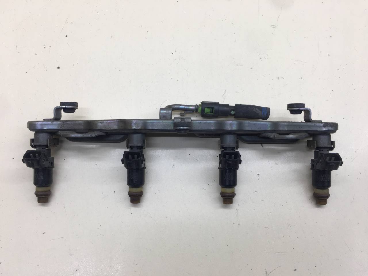 Рейка топливная (рампа) Honda Civic 5D 2006-2012