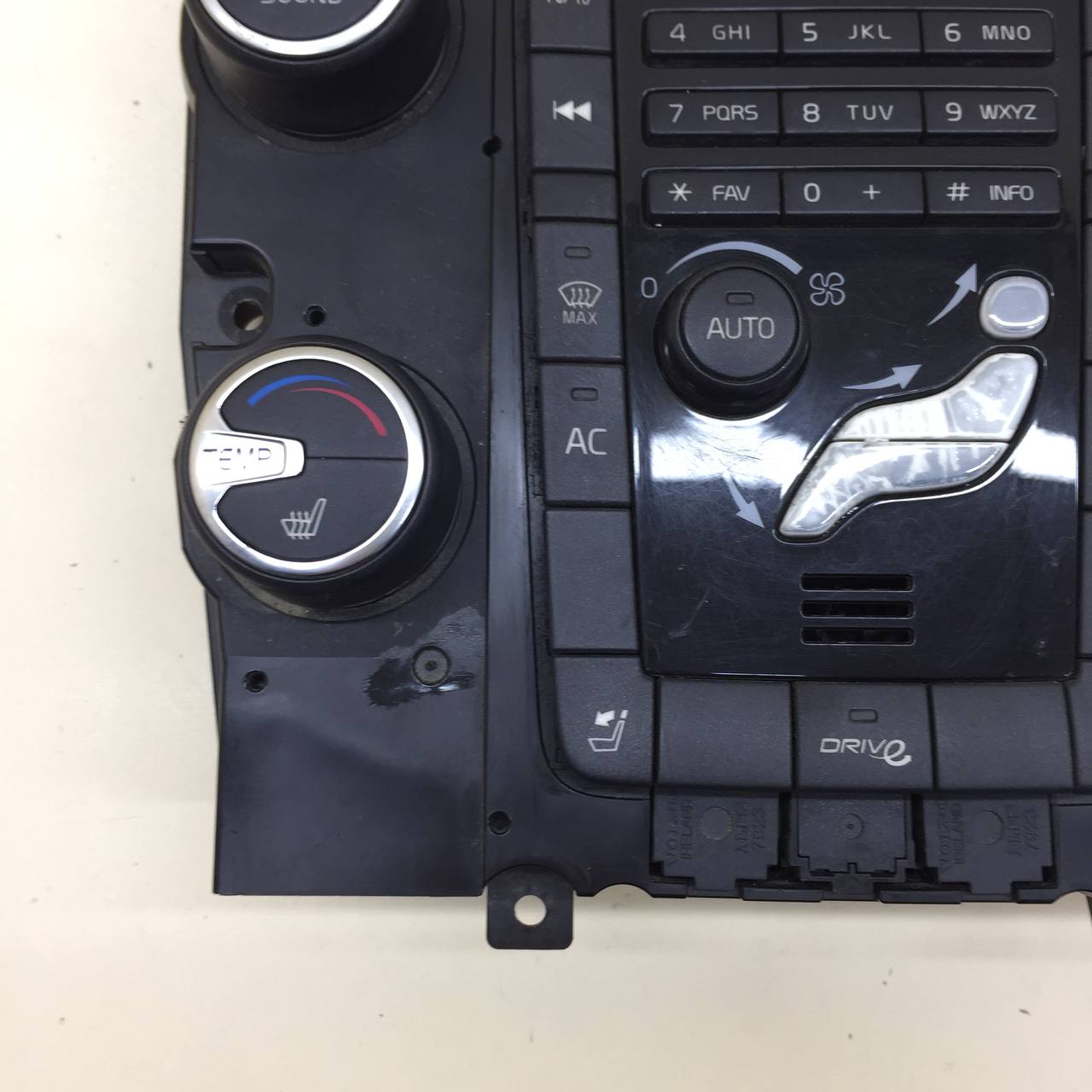 Блок управления климатической установкой Volvo V60 2010-2013