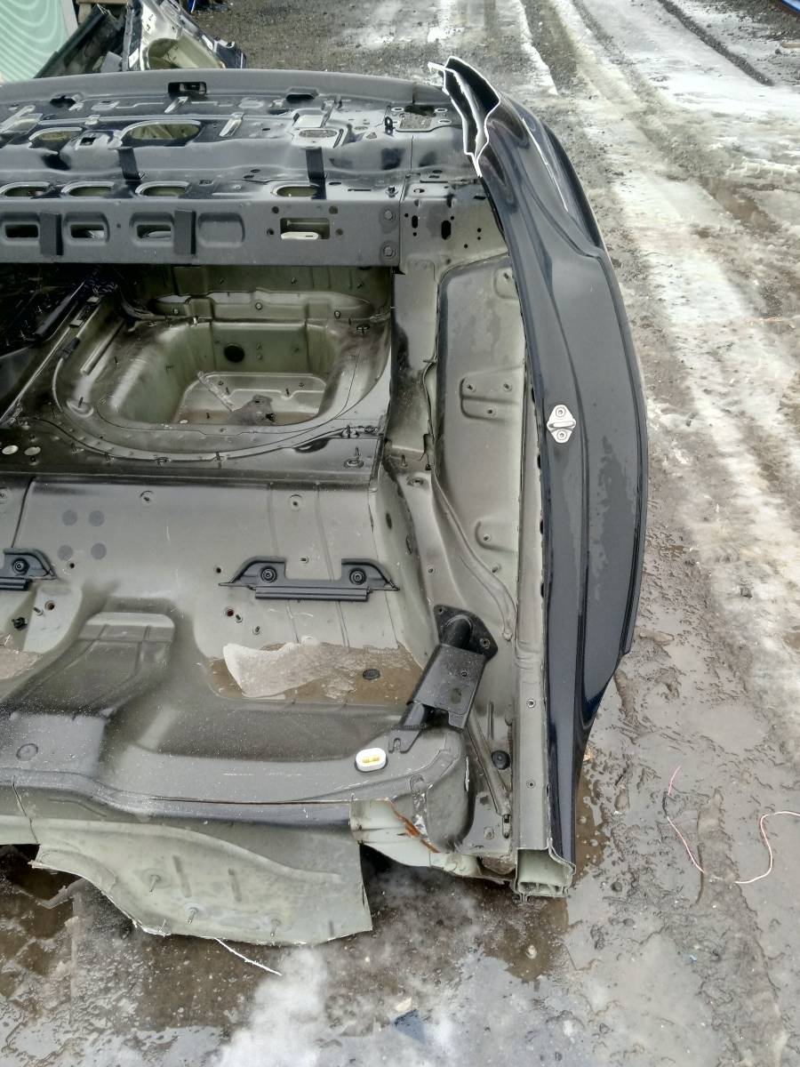 Крыло заднее левое Jaguar XE (760) 2014-2021