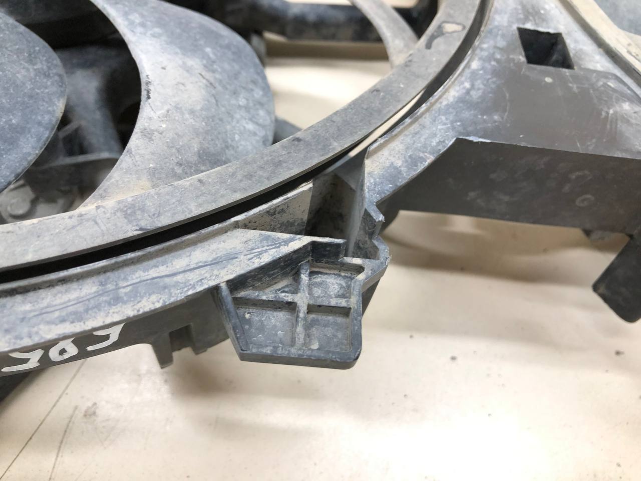 Диффузор вентилятора Infiniti M37 (Y51) 2010-2014