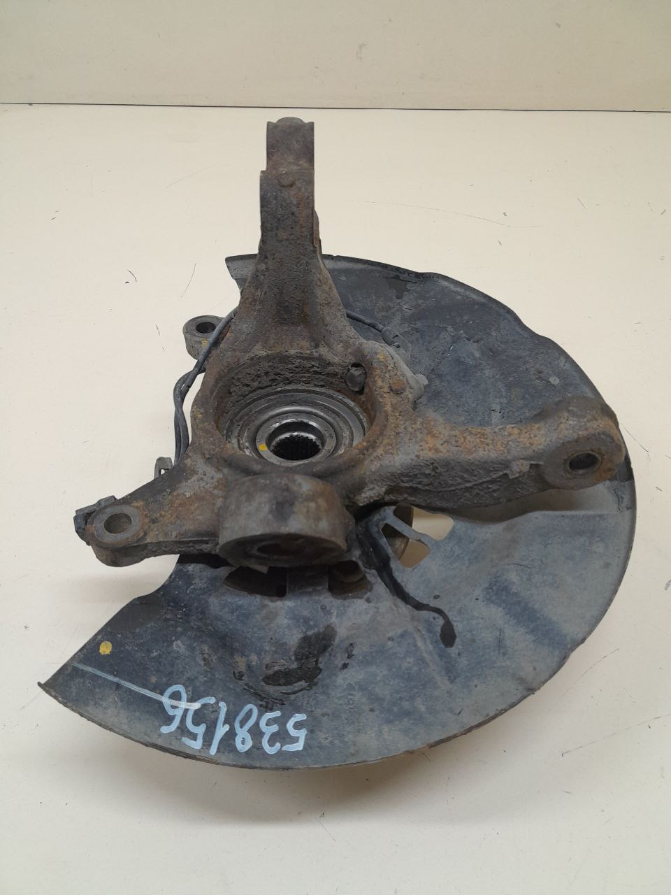 Кулак поворотный передний правый Toyota Camry (XV50) 2011-2017