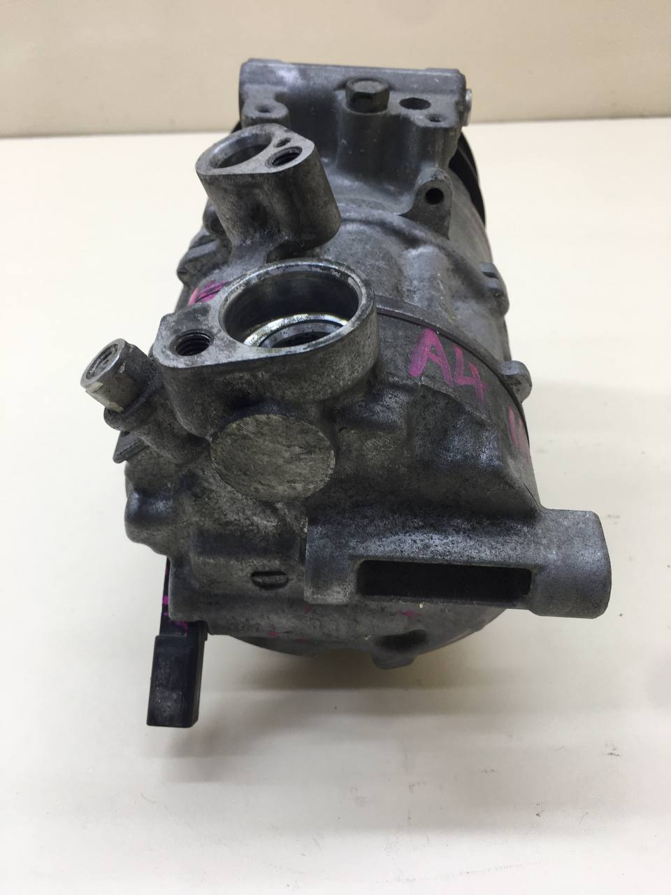 Компрессор системы кондиционирования Audi A6 (C7) 2011>