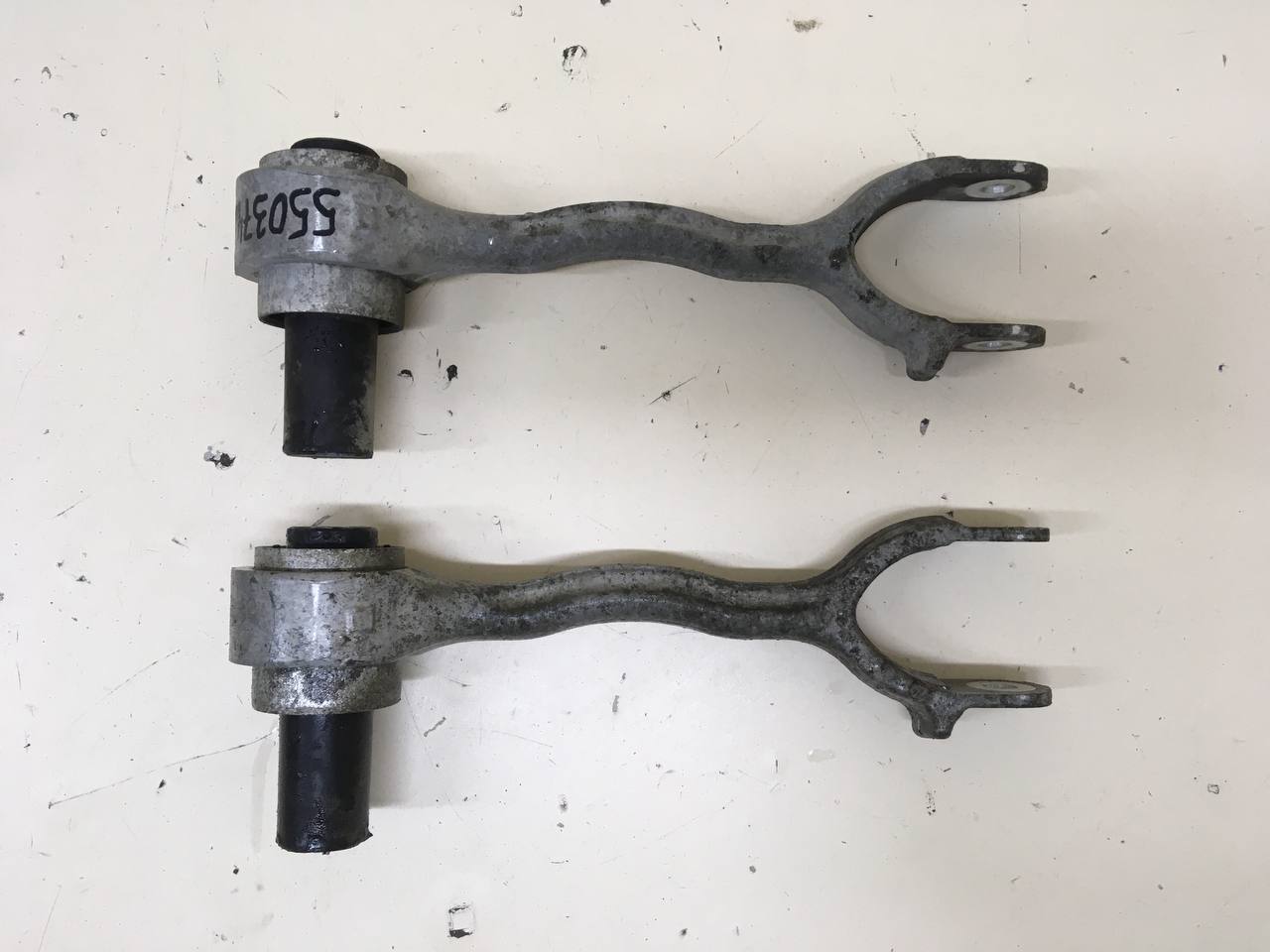 Рычаг задний нижний Jaguar XE (760) 2014-2021