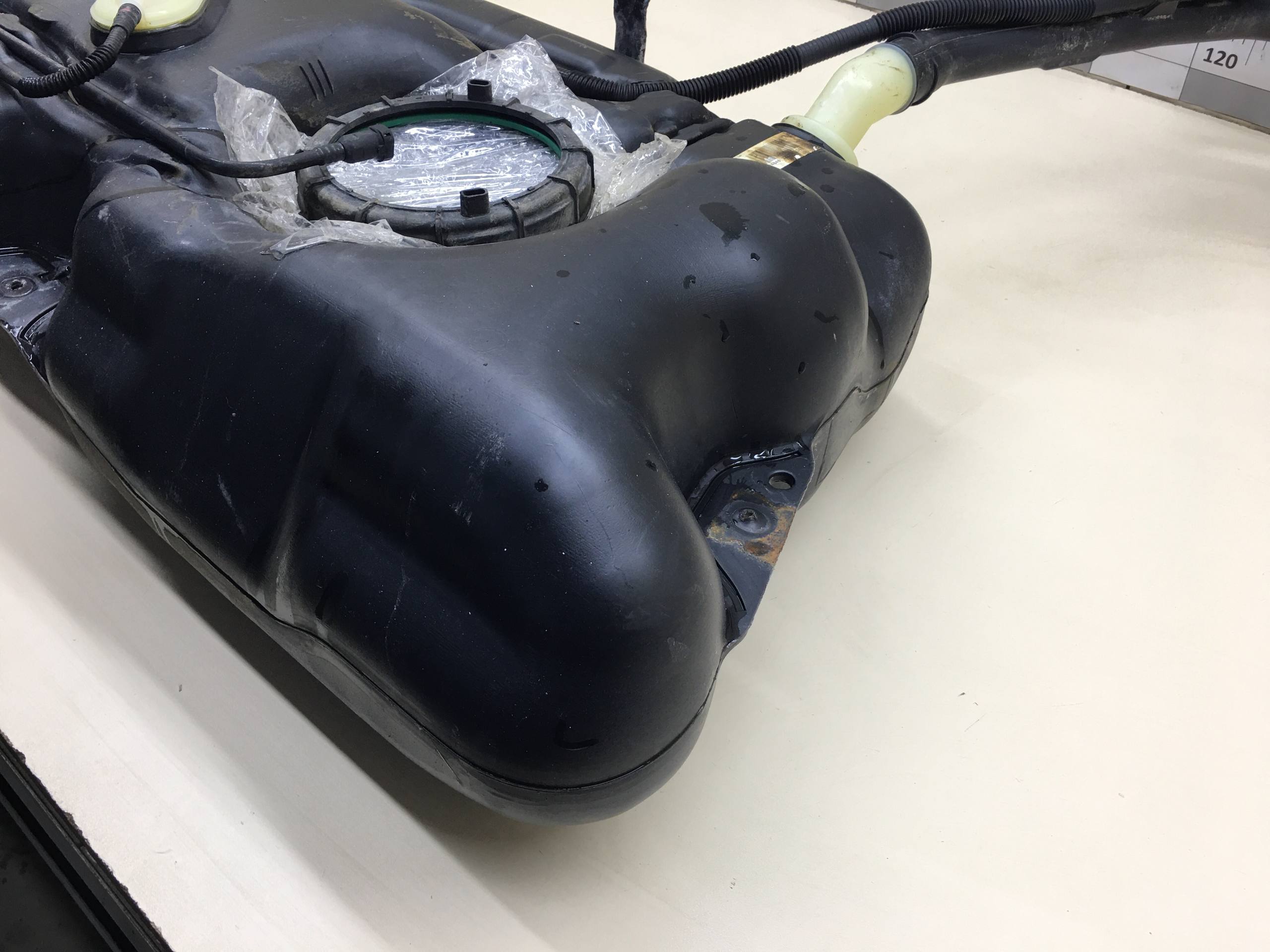 Бак топливный Peugeot 208 2012>