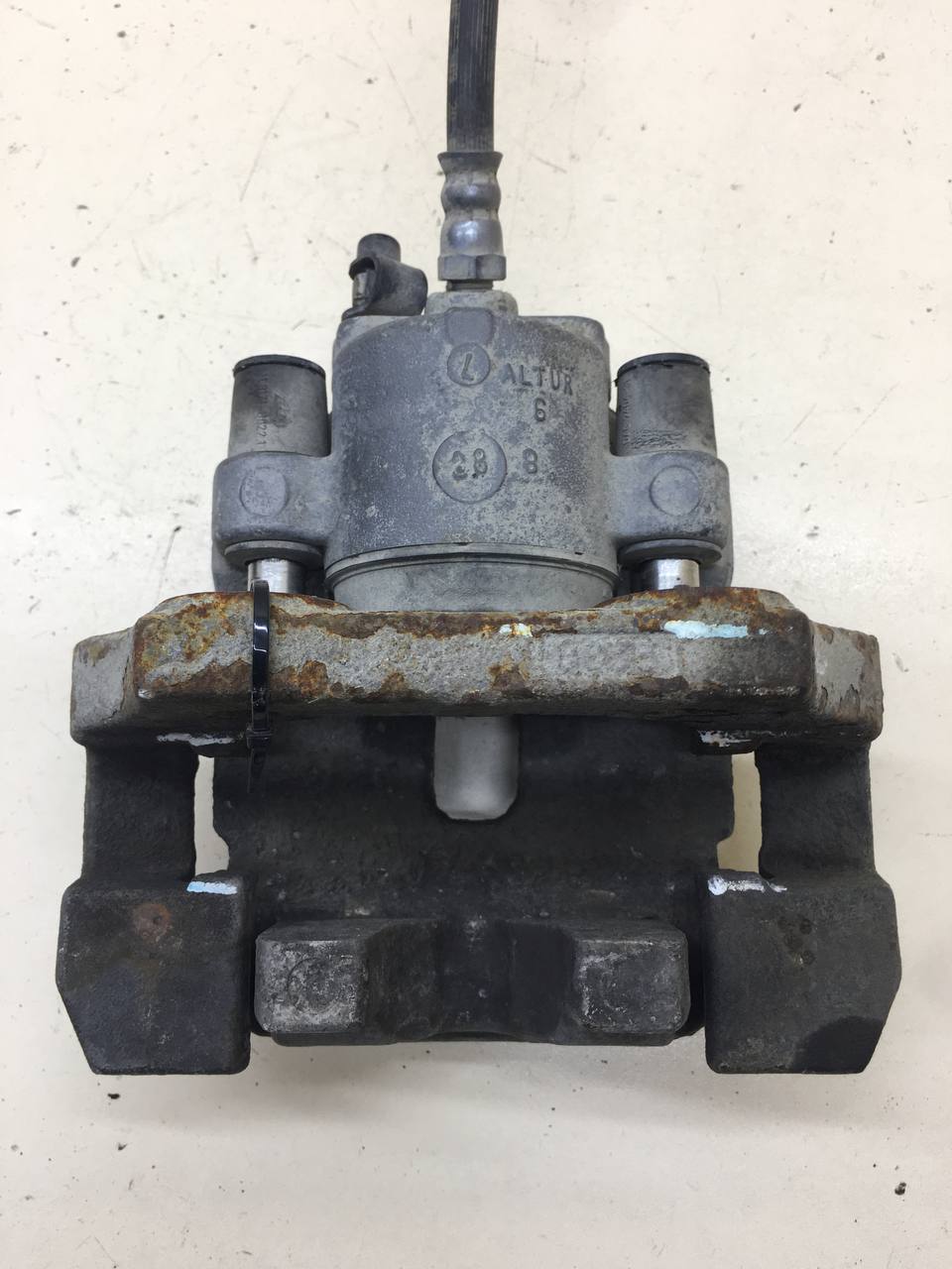 Суппорт задний правый BMW X6 F16/F86 2014-2020