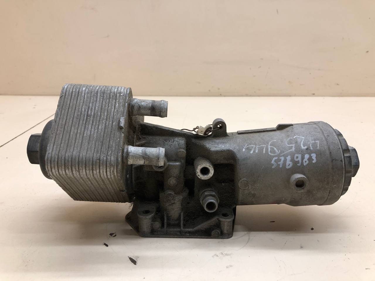 Корпус масляного фильтра Audi A3 (8P) 2004-2013