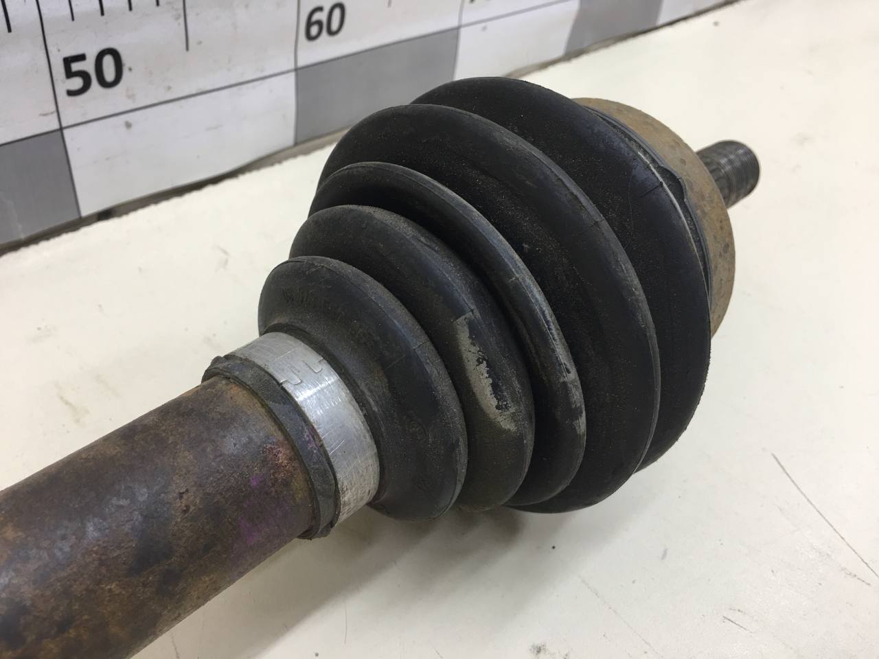 Полуось передняя левая Peugeot 308 2007>