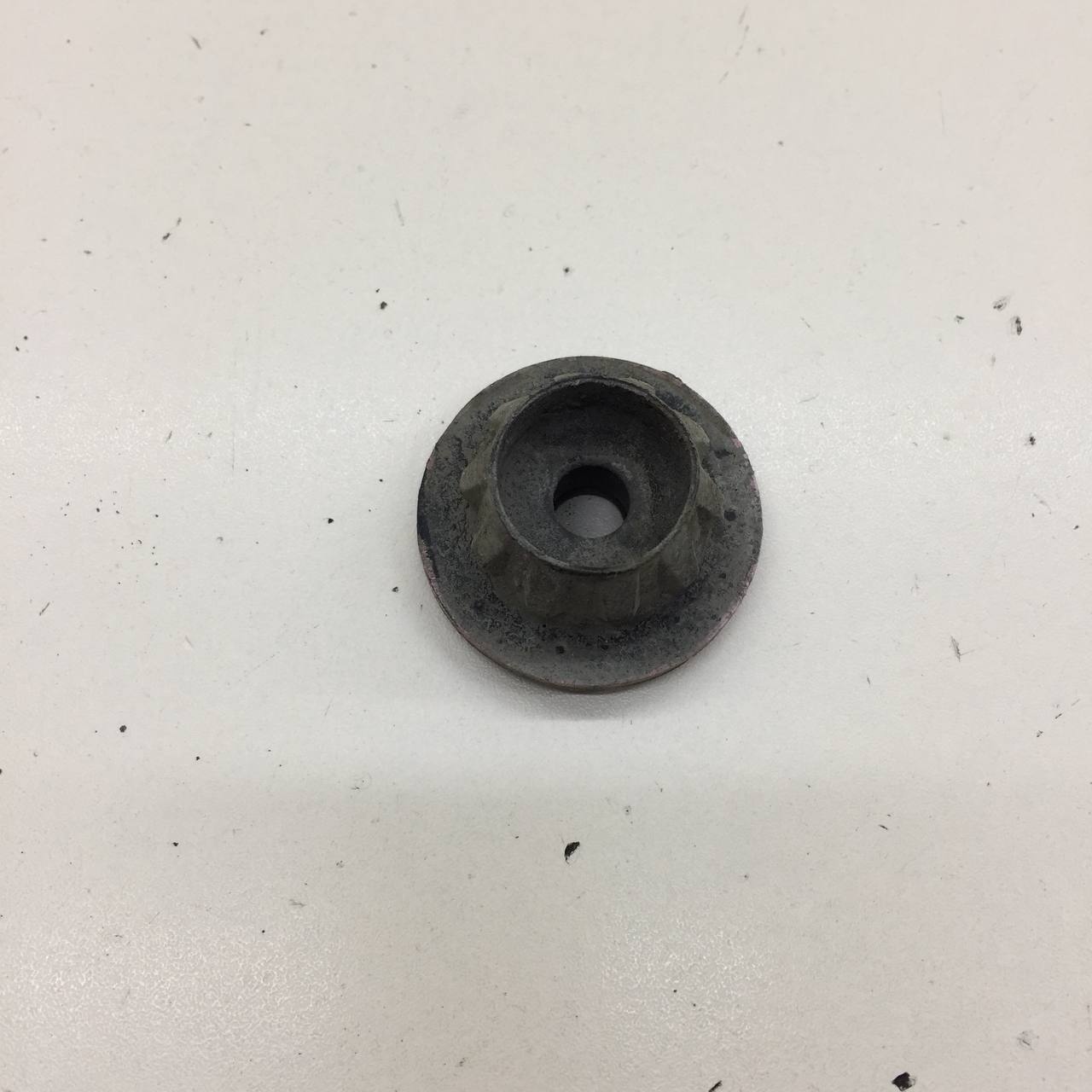 Кронштейн радиатора Nissan Tiida (C11) 2007-2014