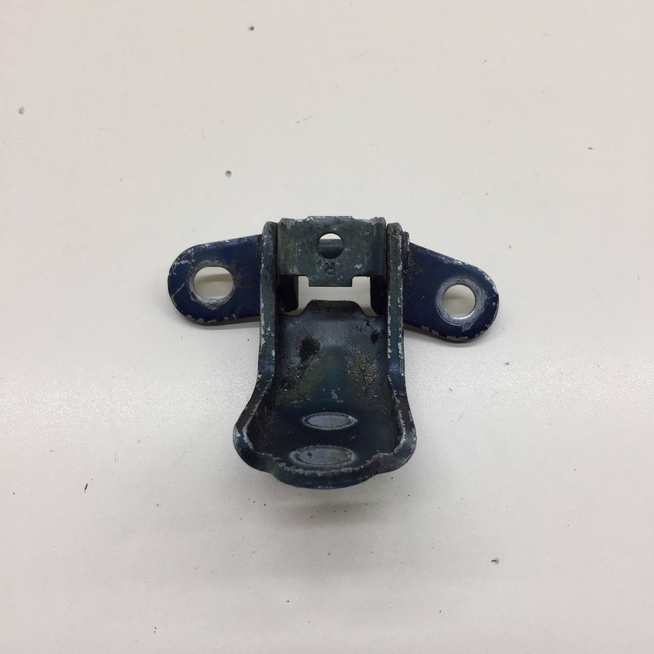 Петля двери передней правой верхняя Hyundai Elantra (MD) 2011-2016