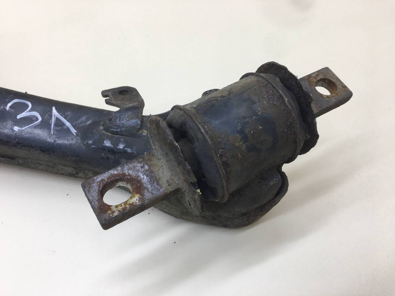 Рычаг задний нижний левый Honda Civic 4D 2006-2012