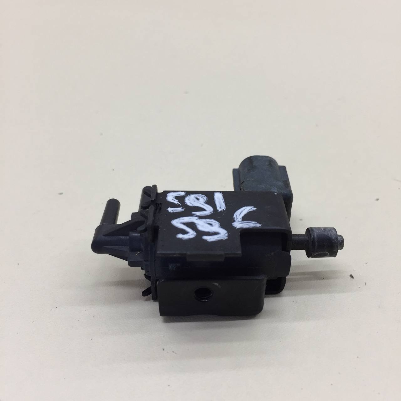 Клапан электромагнитный Toyota Camry (XV50) 2011-2017