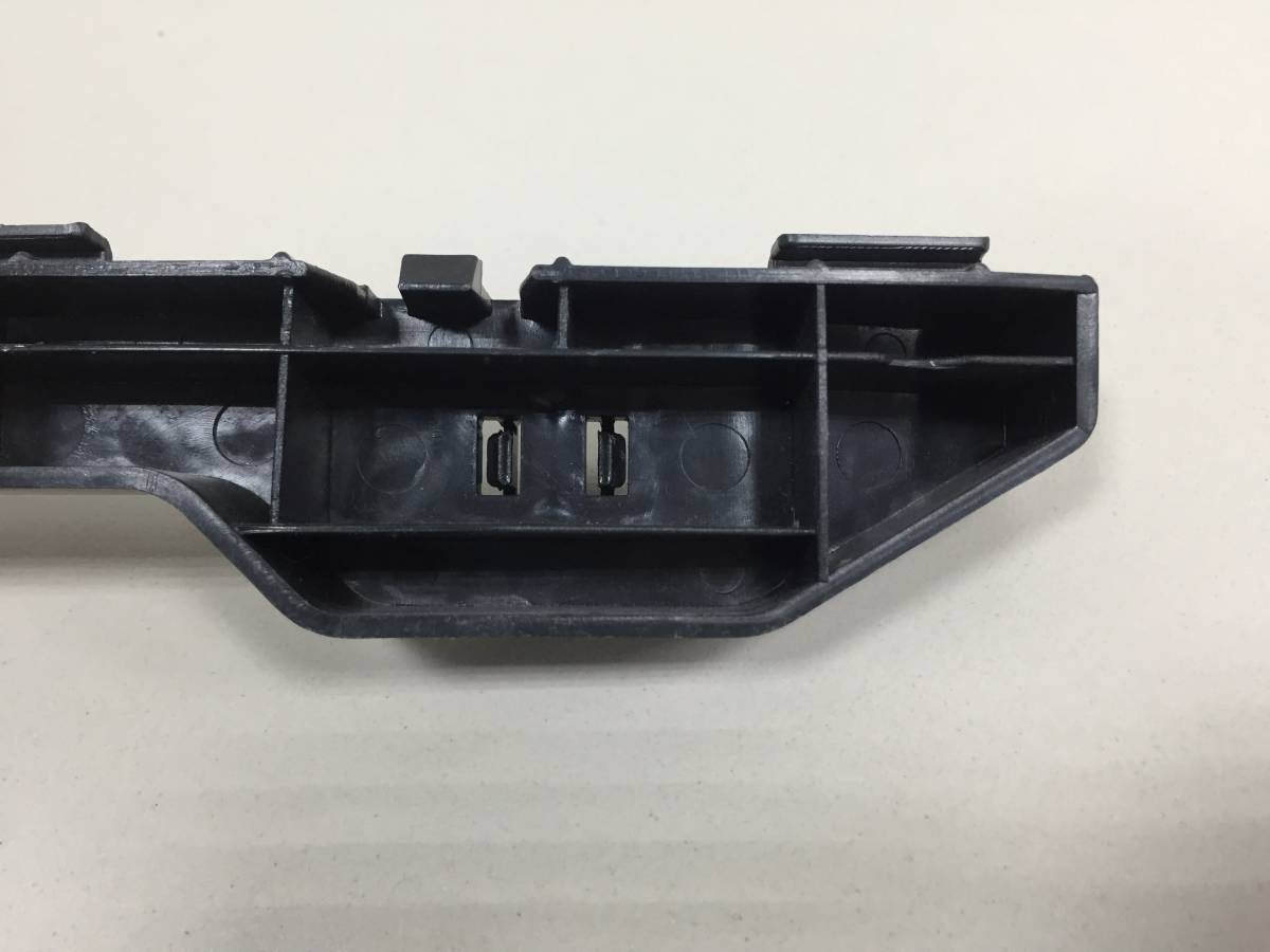 Кронштейн заднего бампера правый Lifan Smily 2008-2017