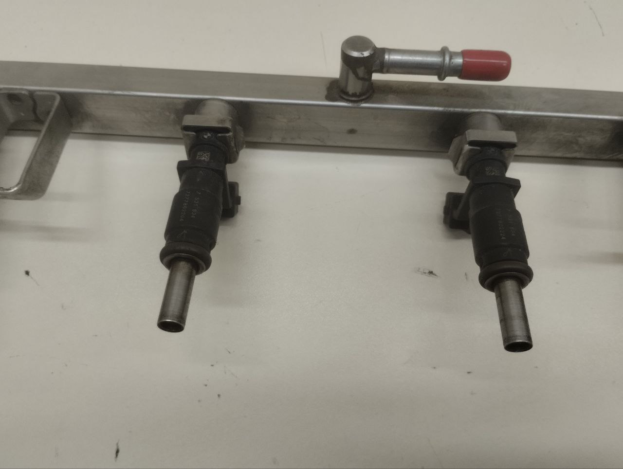 Рейка топливная (рампа) BMW X3 E83 2004-2010