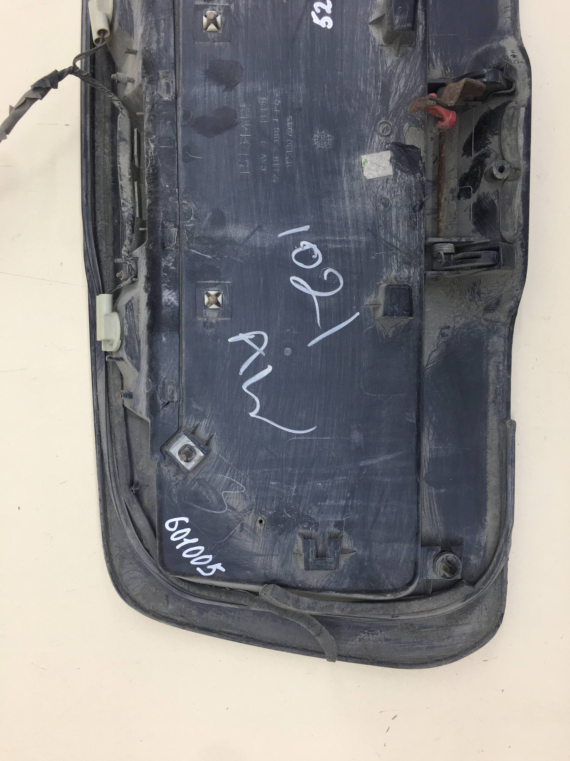 Накладка двери багажника Chevrolet TrailBlazer (GMT360) 2001-2010