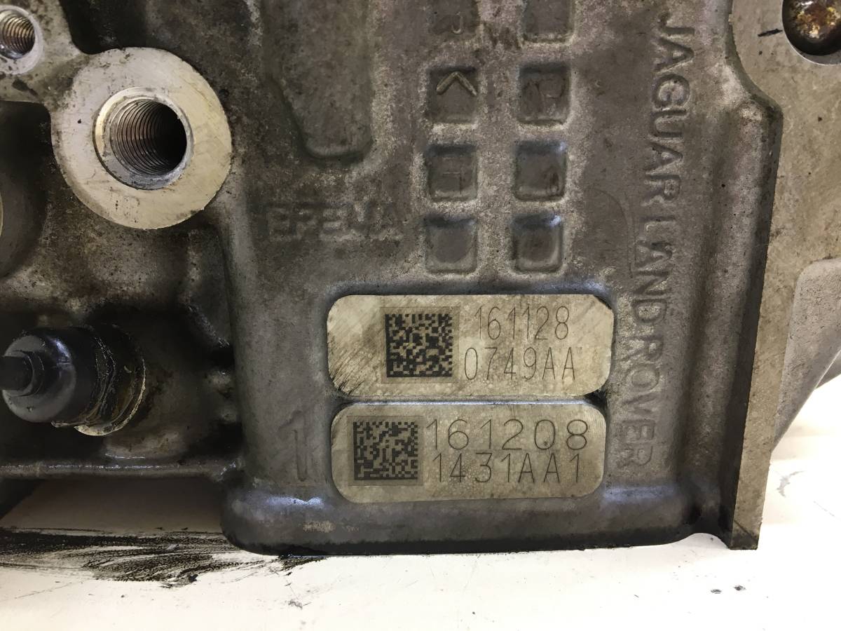 Головка блока цилиндров Jaguar XE (760) 2014-2021