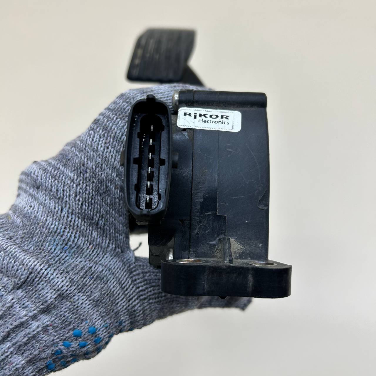 Педаль газа Chevrolet Niva 2009-2020