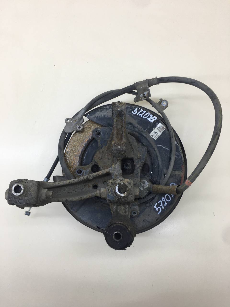 Кулак поворотный задний левый Toyota Camry (XV50) 2011-2017