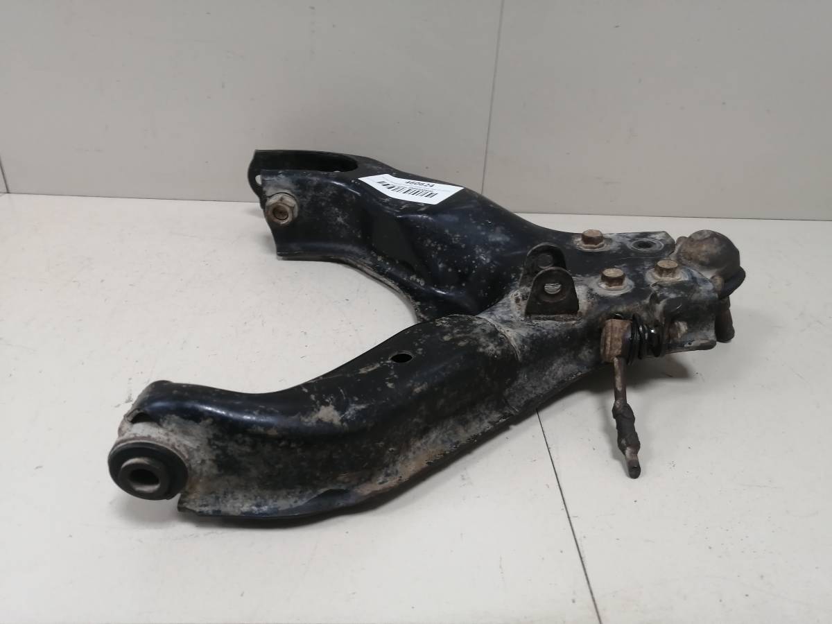 Рычаг передний нижний левый Great Wall H3 2010-2016