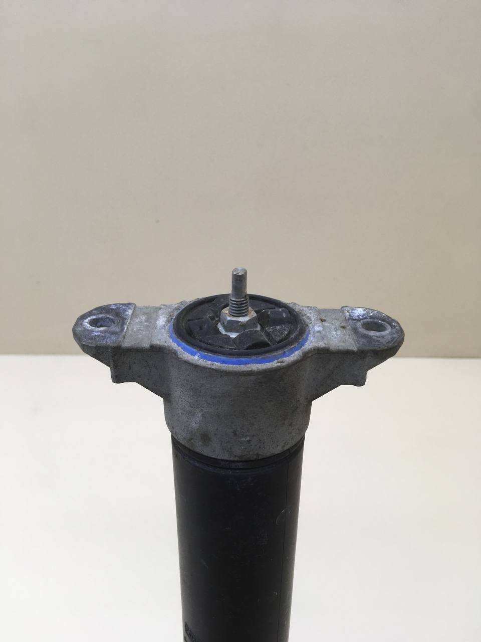 Амортизатор задний Ford Focus 3 2011>