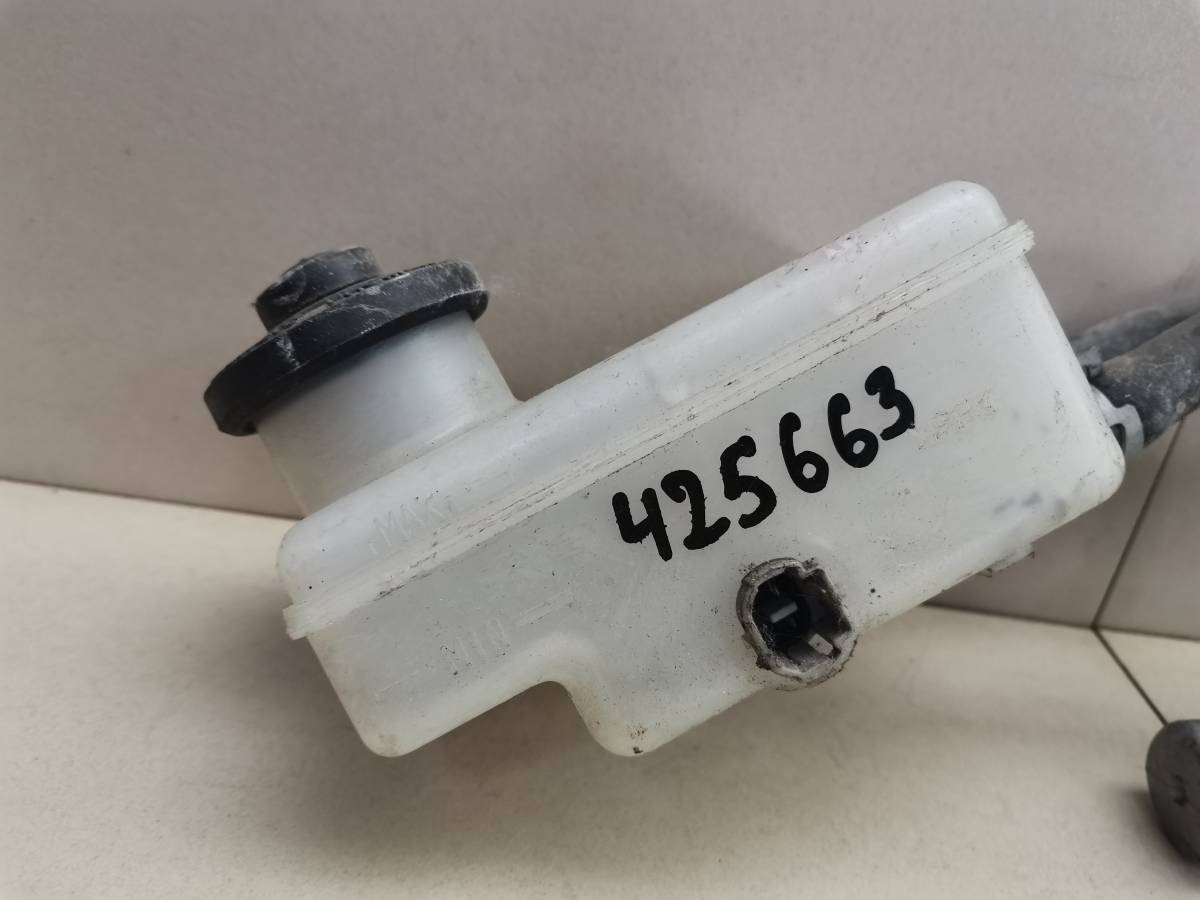 Цилиндр тормозной главный Toyota Ist (XP60) 2001-2007