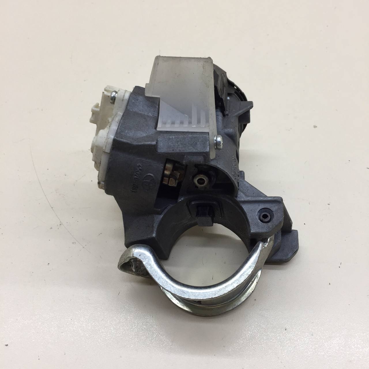 Замок зажигания Toyota Auris (E150) 2006-2012