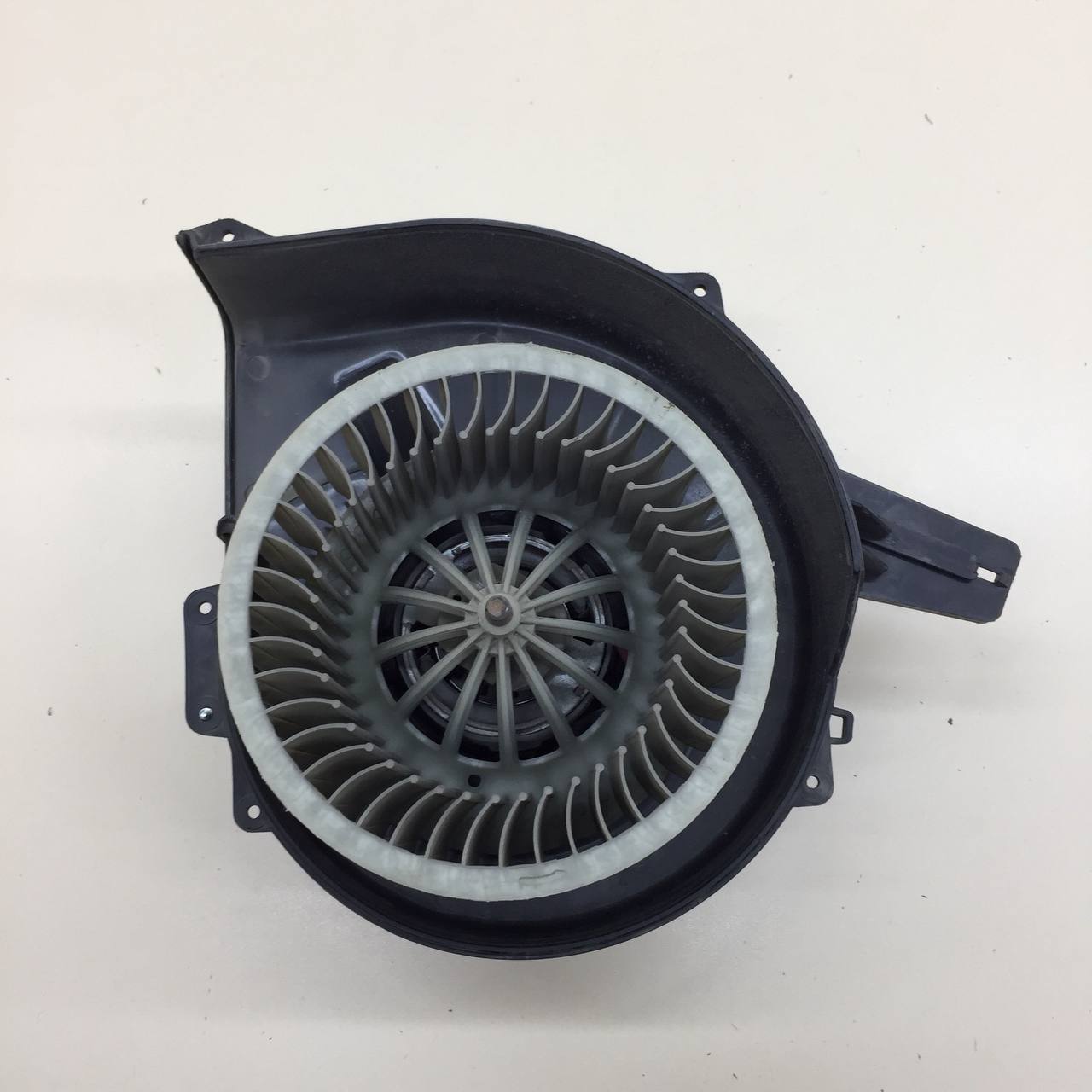 Моторчик отопителя Volkswagen Polo (MK5) 2011-2020