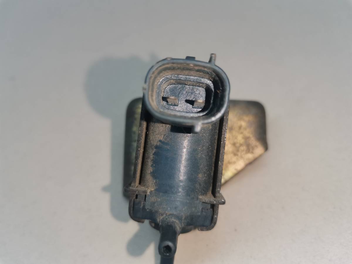 Клапан вакуумный Toyota Corolla E100 1991-1996