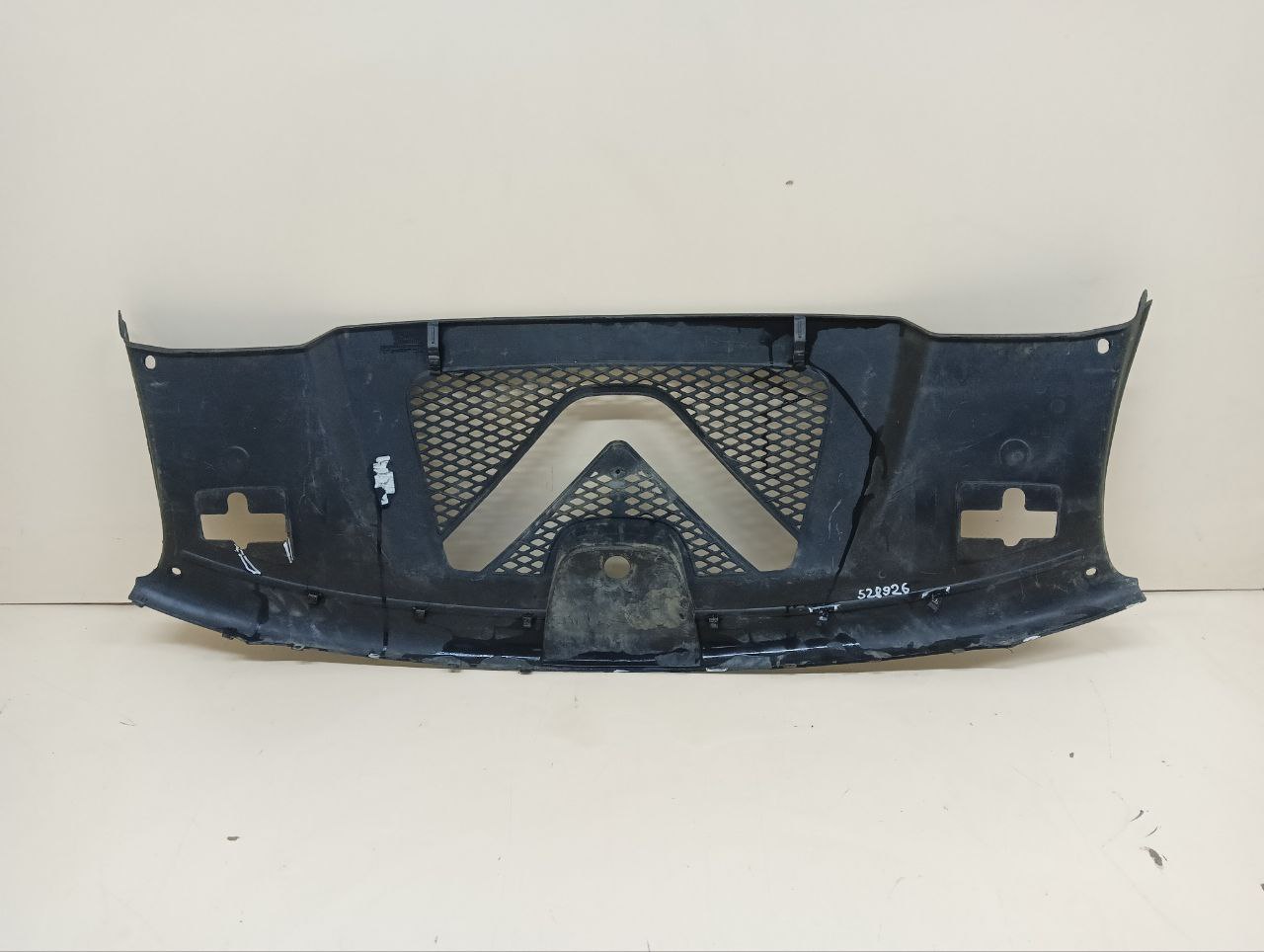 Кожух замка капота Porsche Macan 2013>