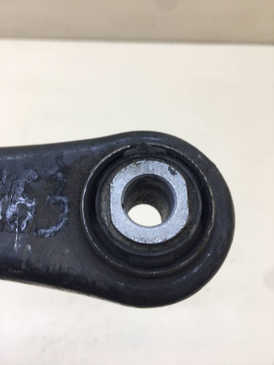 Рычаг задний поперечный Volvo XC60 2008-2017