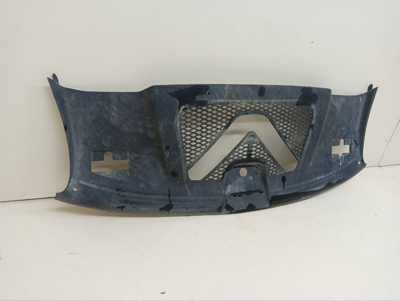 Кожух замка капота Porsche Macan 2013>