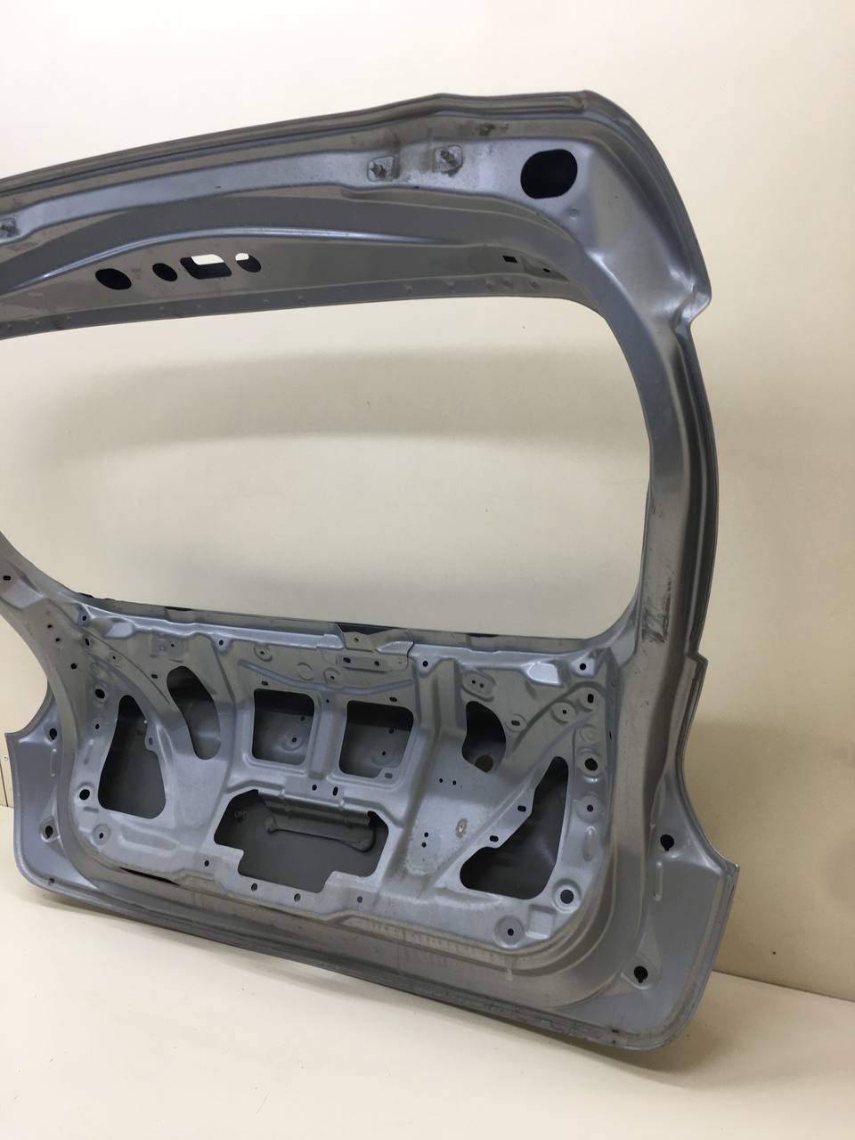 Дверь багажника Nissan Juke (YF15) 2011-2020